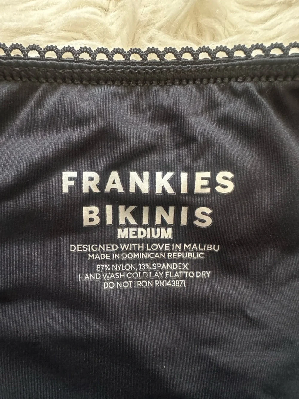 Frankie’s Bikinis Swimsuit Nicolette Ribbed Bikini Top Lace Trim Bow Black Sz M